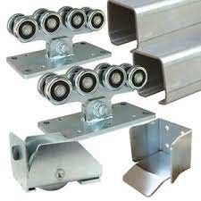 phụ kiện sản xuất cổng trượt vật liệu kim loại