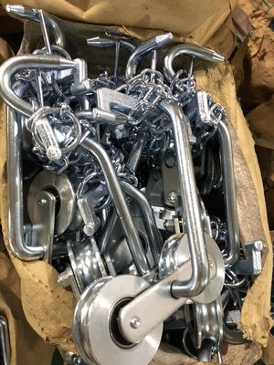 Banana Cableway Roller Roller and Wheels Đối với Cổng Kẽm Bề mặt Trắng